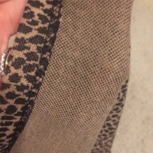 👗🎉Lovely animal print skirt🎉 - Picture 3 of 5